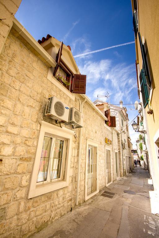 Apartment Niko Kastel Stari Kaštela Værelse billede