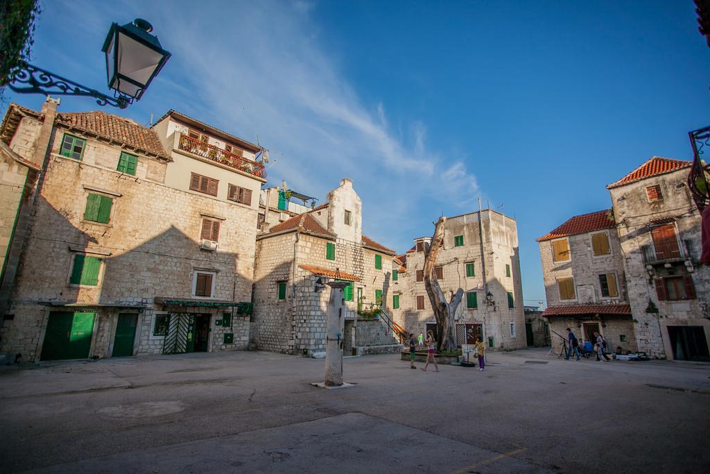 Apartment Niko Kastel Stari Kaštela Værelse billede